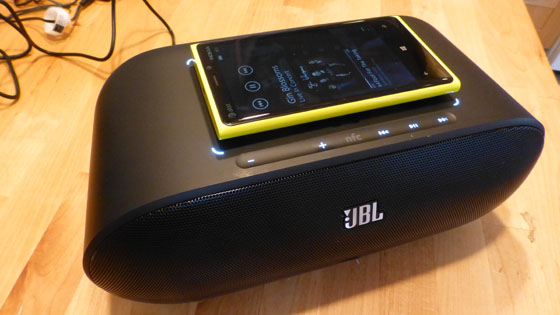 JBL PowerUp.jpg JBL PowerUp.jpg